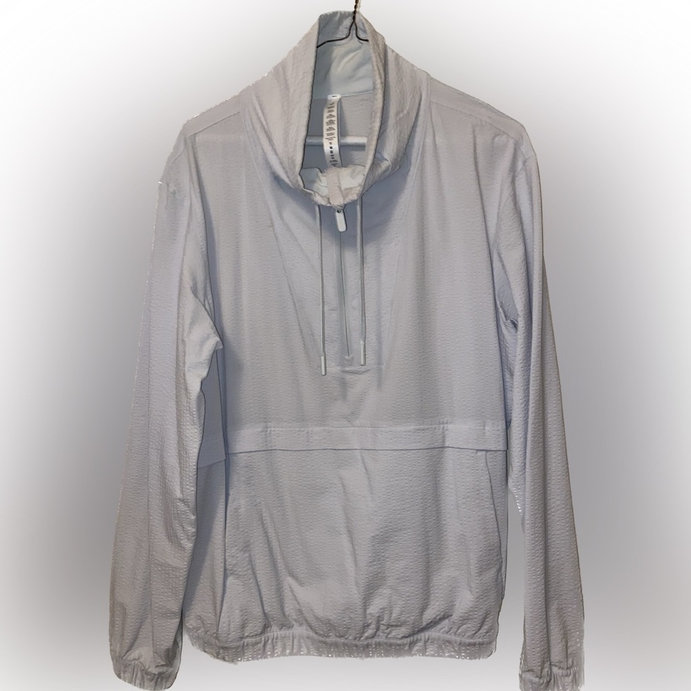 Like new Lululemon pull over with cinch collar.